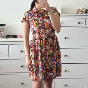 bar III floral short sleeve button down dress
